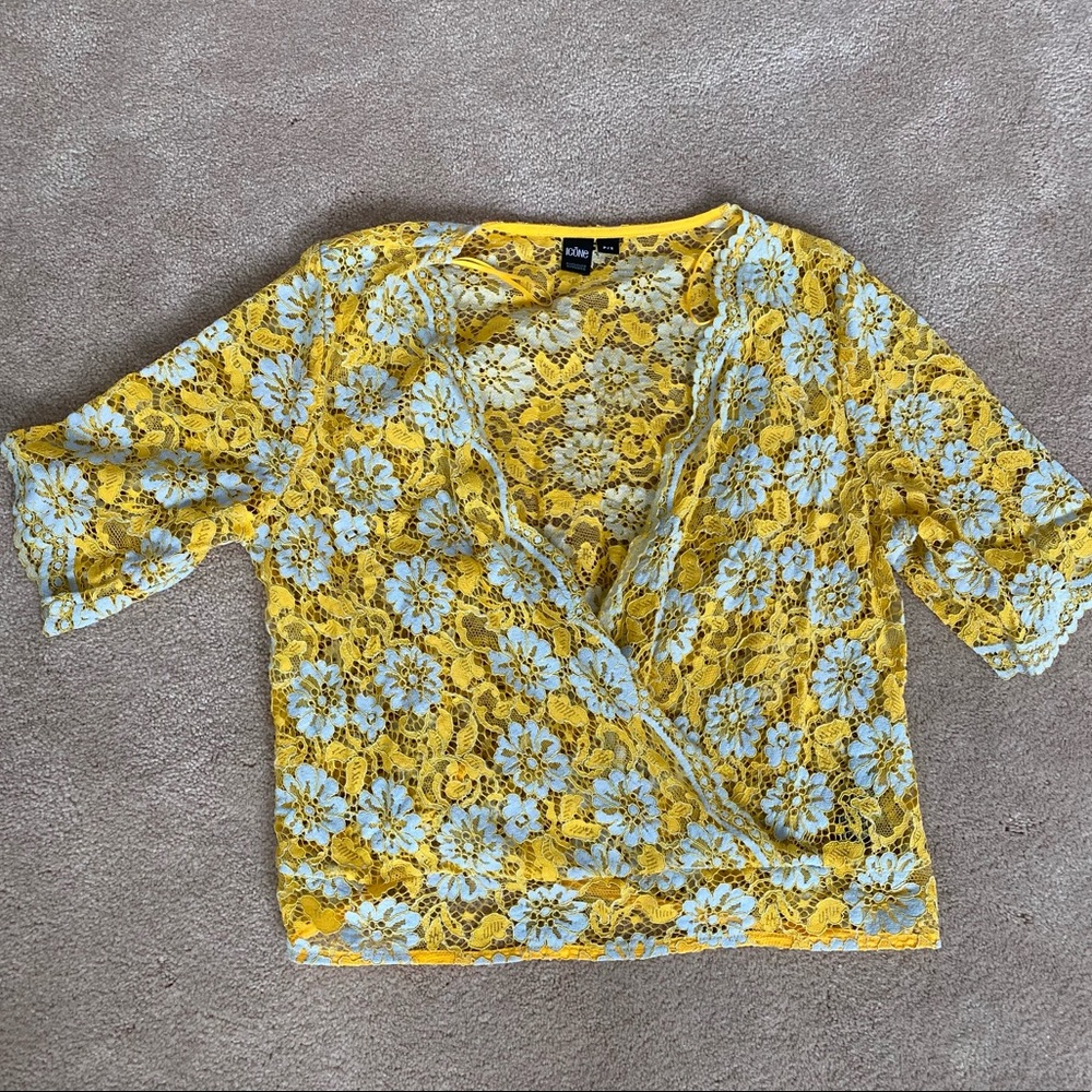 summer Lace crop top size small